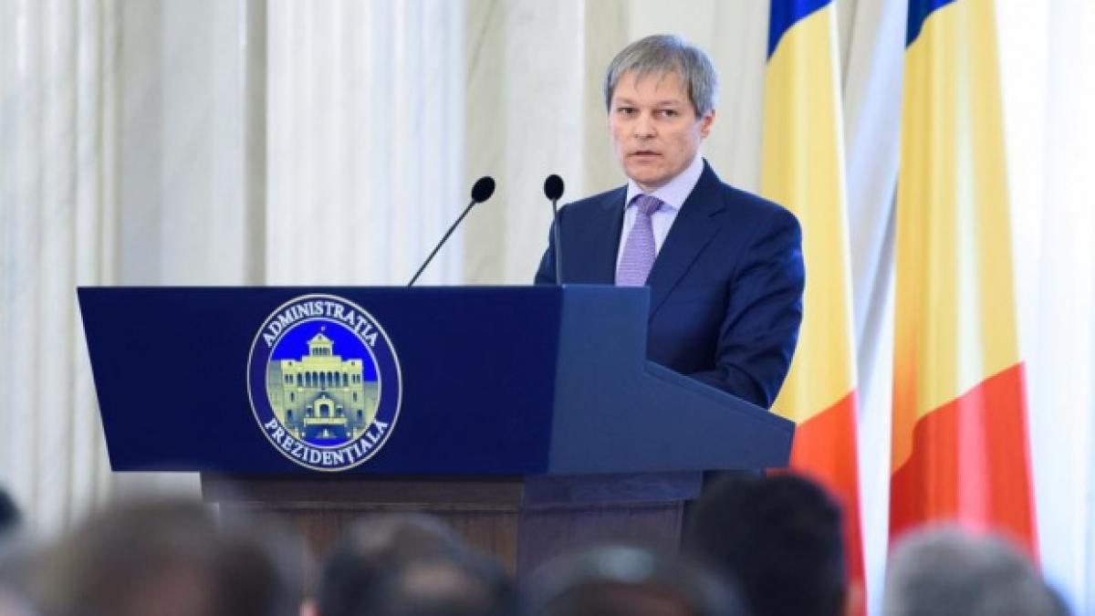 premierul dacian ciolos chemat in plenul camerei deputatilor