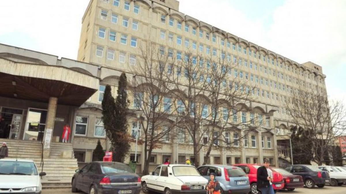 medicii de la spitalul de pediatrie pitesti ameninta cu proteste daca se schimba conducerea