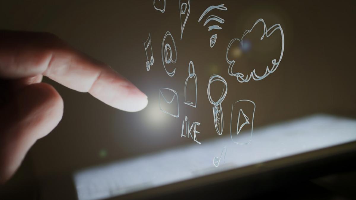 facebook a lansat serviciul dedicat spoturilor publicitare canvas