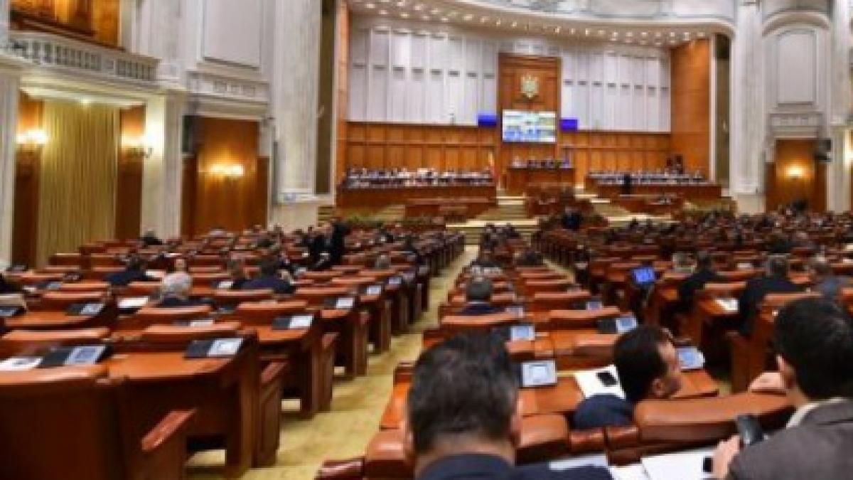 legi noi propuse de parlamentari