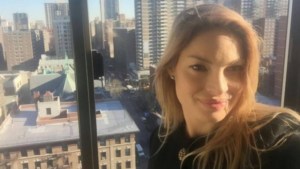 cum arata acum valentina pelinel este insarcinata in sase luni si foarte fericita