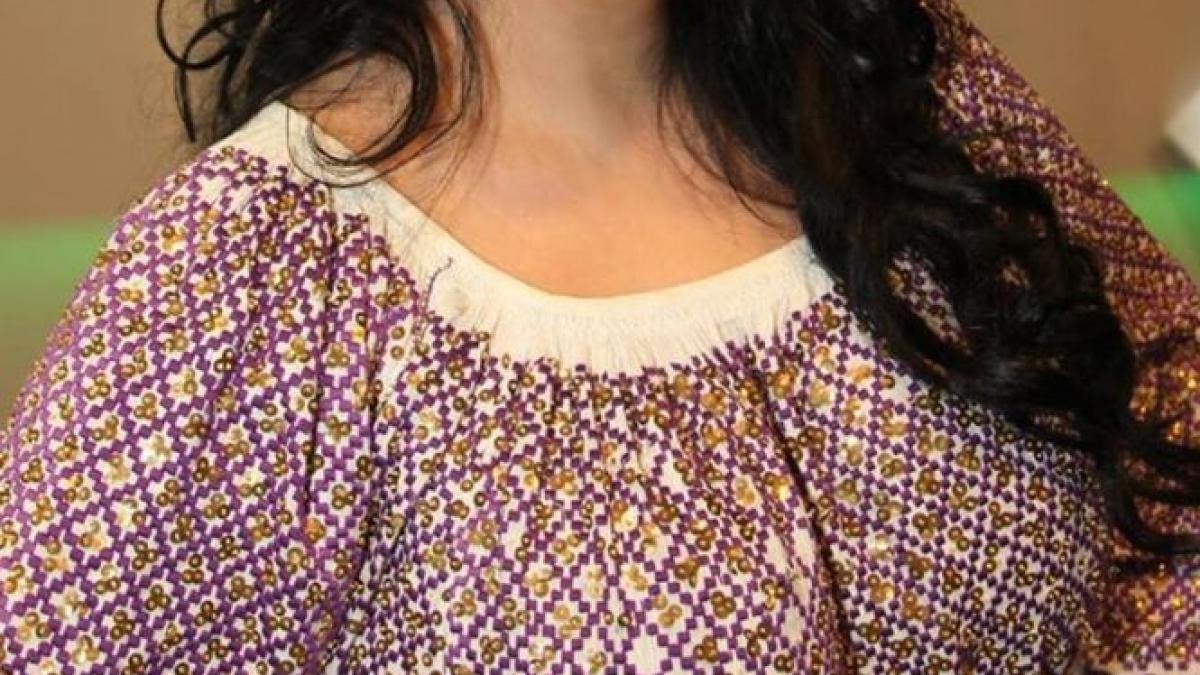 o cunoscuta cantareata din romania pe un site cu anunturi deocheate