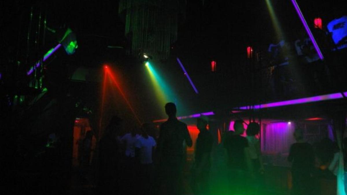 profesor religie lectie avort patron club joia manelelor