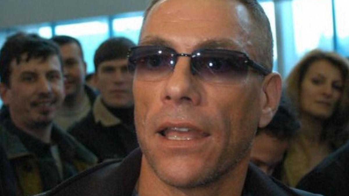 ce a facut jean claude van damme la balea lac imagini inedite