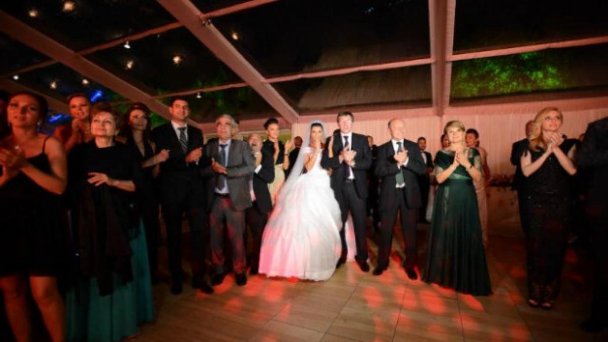 scandalos un traficant de droguri la nunta fiicei lui basescu