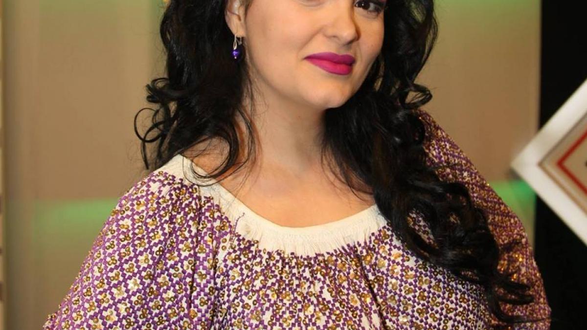 scandal sexual cu o cunoscuta cantareata de muzica populara