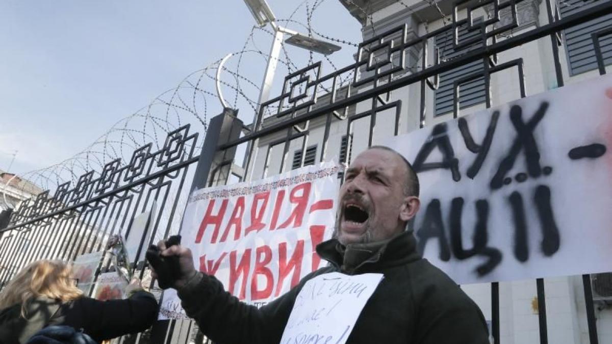 ambasada rusiei la kiev atacata moscova a reactionat dur