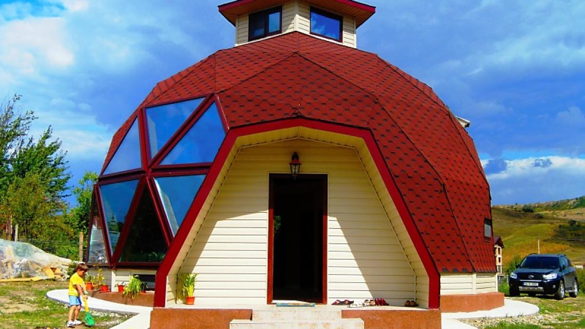 casa din romania care atrage privirile tuturor