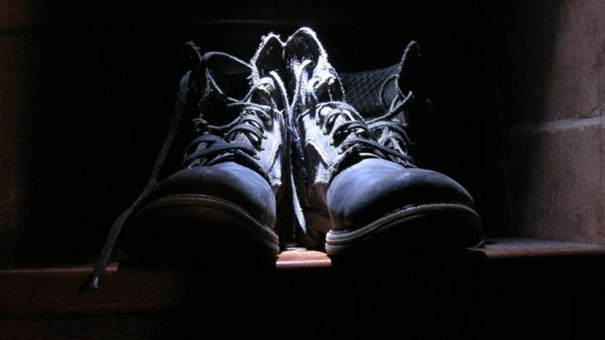 fondator ikea haine second hand