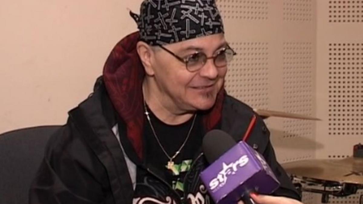 un cunoscut cantaret se opereaza de cancer am trecut printr o depresie adanca