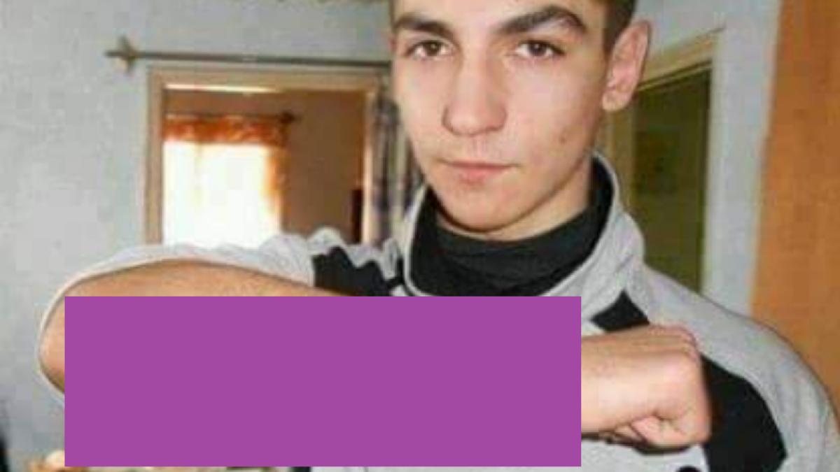 gafa colosala a crezut ca si face un tatuaj cool dar tot internetul rade cu lacrimi de el