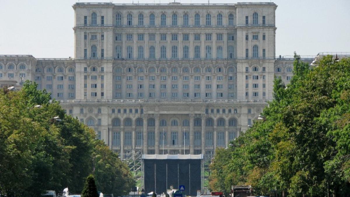 disperare in parlament din cauza chiulangiilor deputatii vor fi tinuti cu forta la sedinte