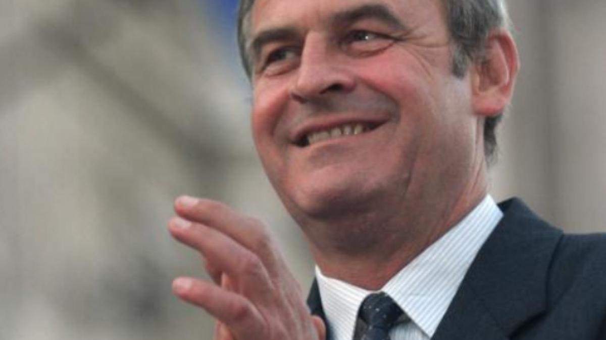 rasturnare de situatie incredibila in cazul lui laszlo tokes a fost decorat din nou