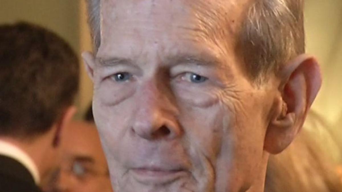 dezvaluiri despre familia regala regele mihai in continuare internat in stare grava