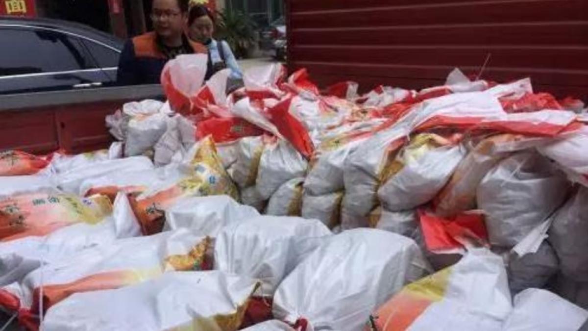 camion cu bani banca