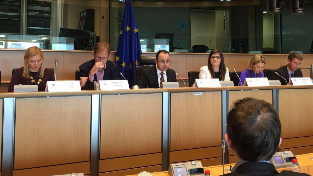 cristian busoi nominalizare pentru cel mai activ europarlamentar