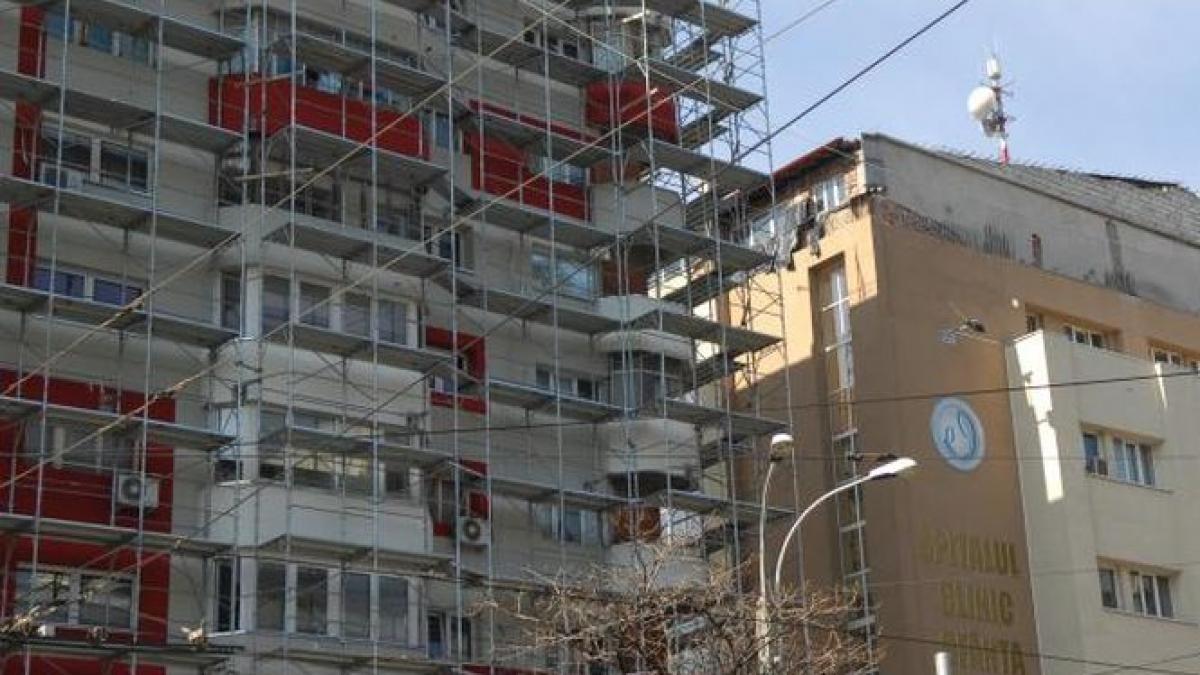 fatadele blocurilor pot arde ca o torta care este cauza