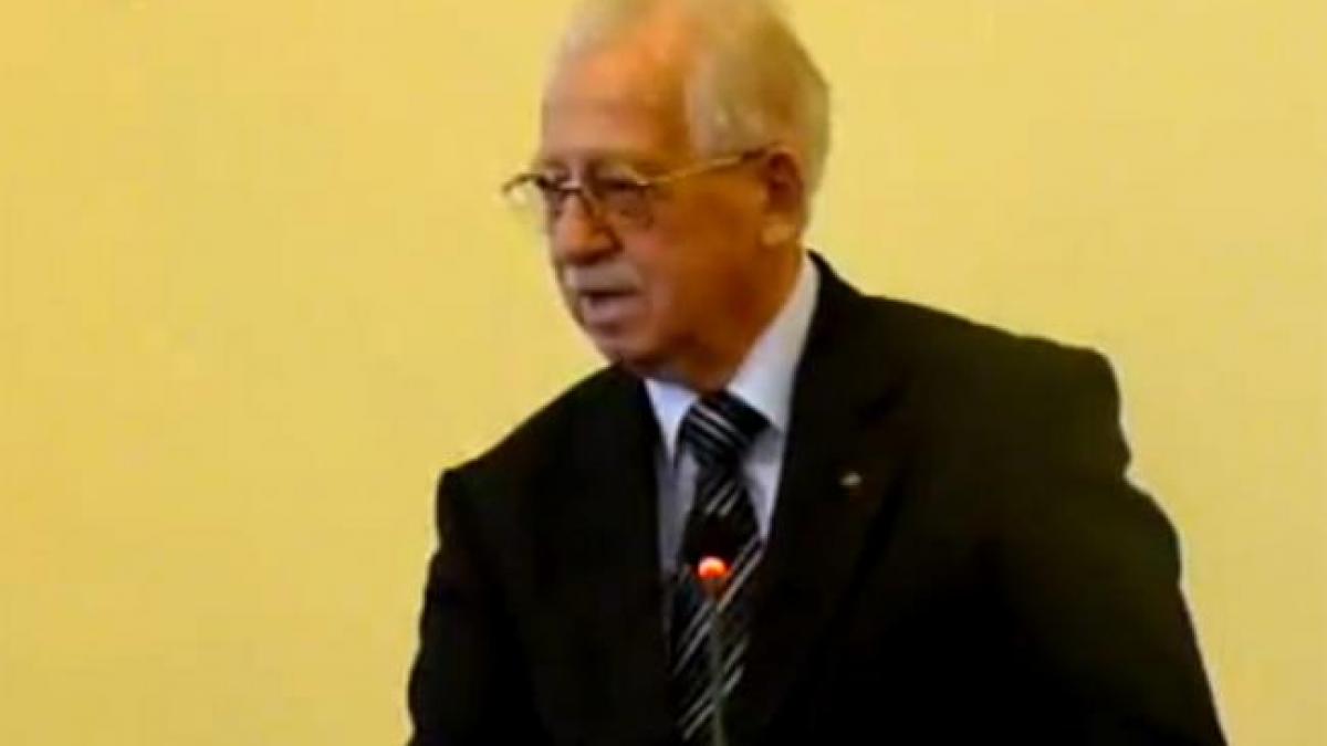 cum si a turnat generalul iulian vlad tatal la partid