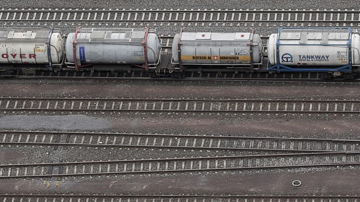 semnal de alarma pe calea ferata