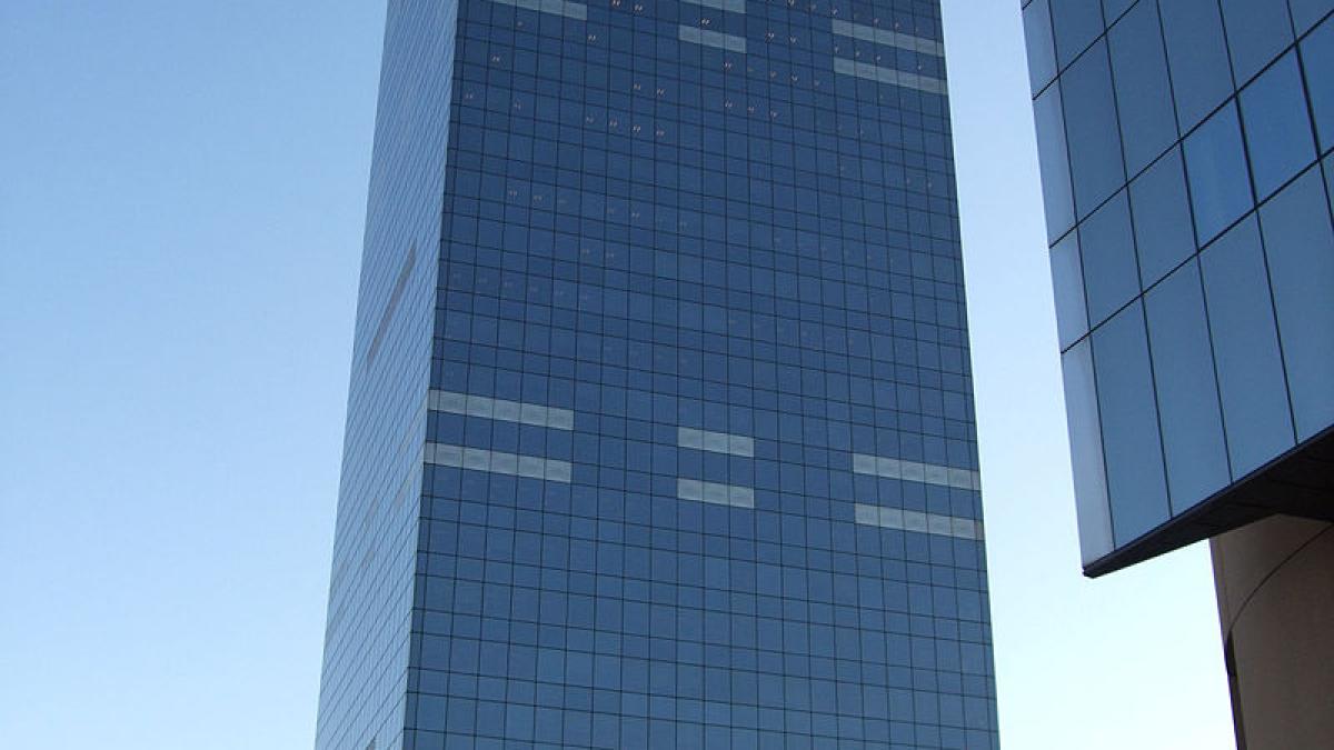 cea mai inalta cladire din belgia evacuata dupa ce s au gasit doua pachete suspecte