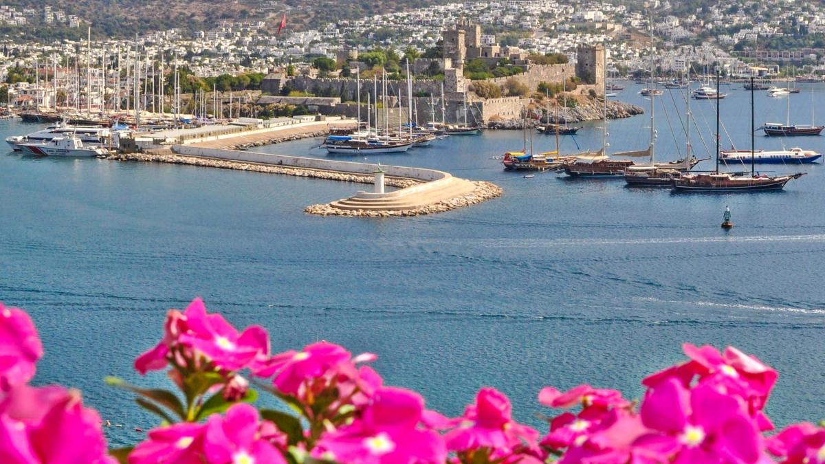 bodrum distractie plaje si modernitate