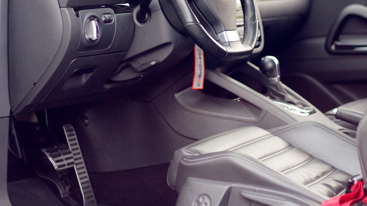 probleme la motor si frane pentru o masina preferata de romani rechemare de urgenta in service