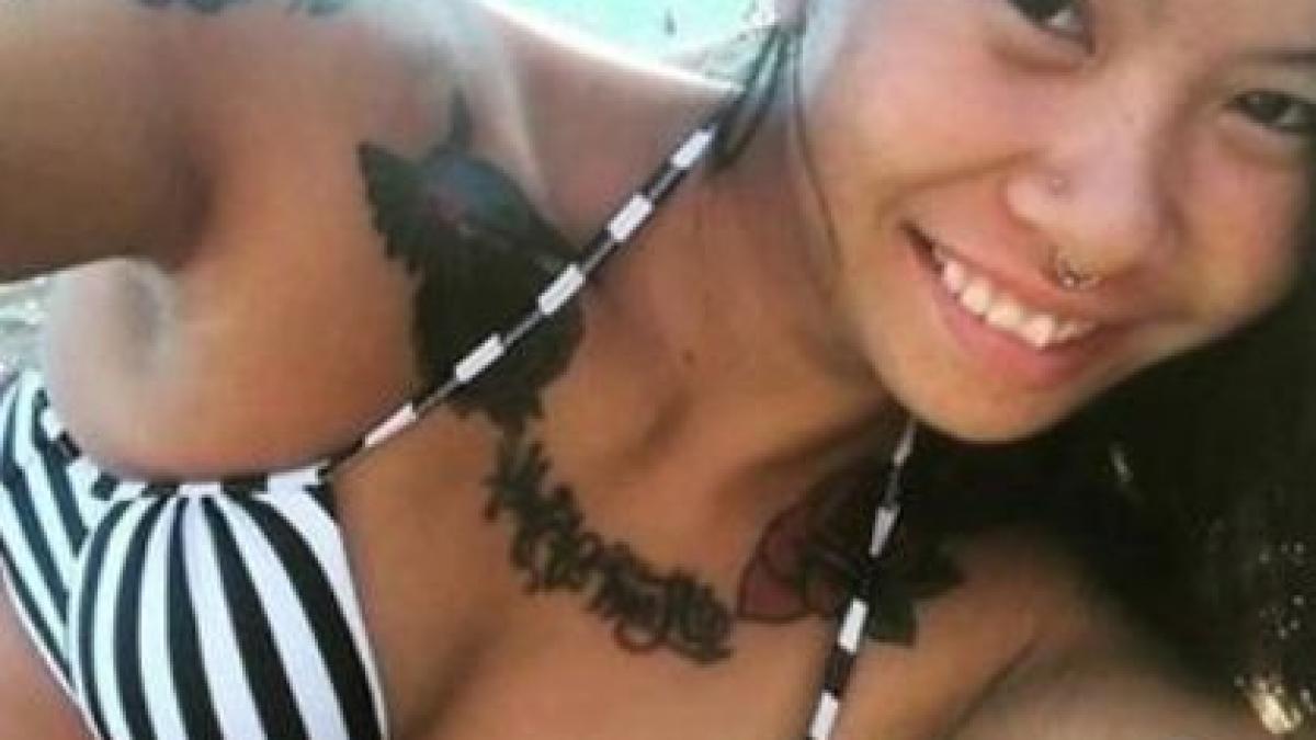 si a facut un selfie in bikini si toata lumea a ramas socata ce ascundea fata de la brau in jos