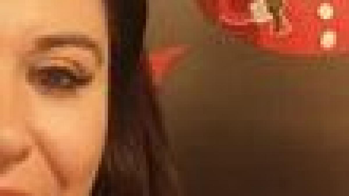 oana roman a postat o poza cu ea nemachiata si a regretat imediat ce i au spus fanii se vede clar ca