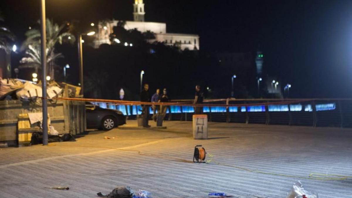 atentat sinucigas pe stadion primele imagini de la carnagiul din irak in care au murit cel putin 30