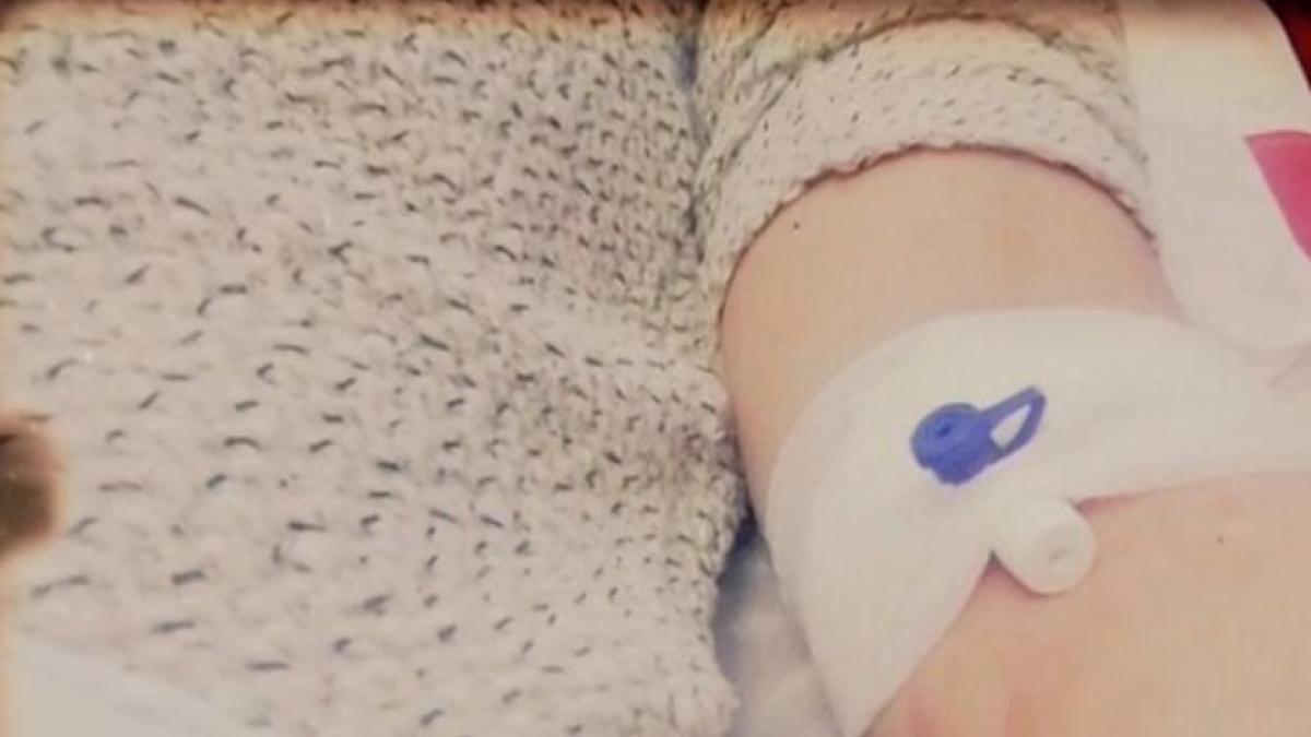 o problema la picior putea sa o coste mana pe o adolescenta din iasi fata ii acuza pe medici ca au