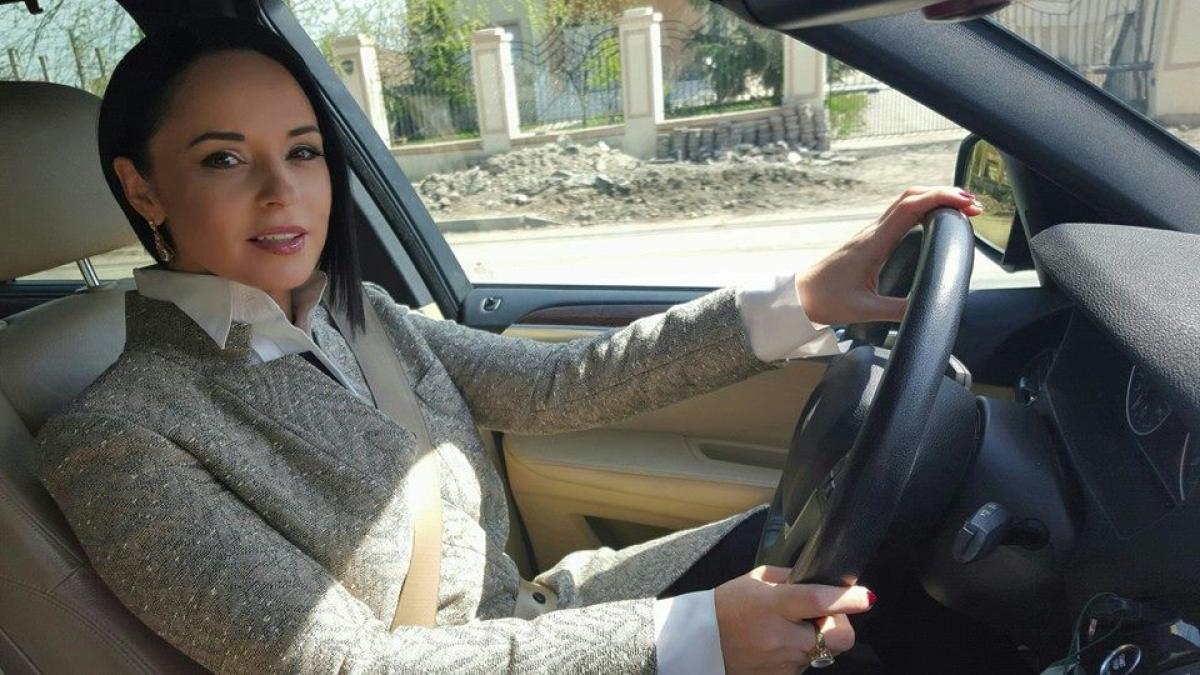 andreea marin mesaj pentru constructorii de drumuri oricat de optimsti am fi tare ne am mai saturat