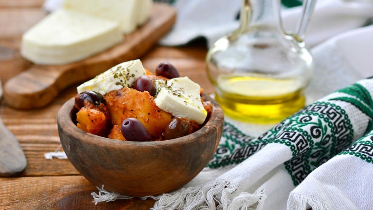 bunatati din thassos pe masa de paste