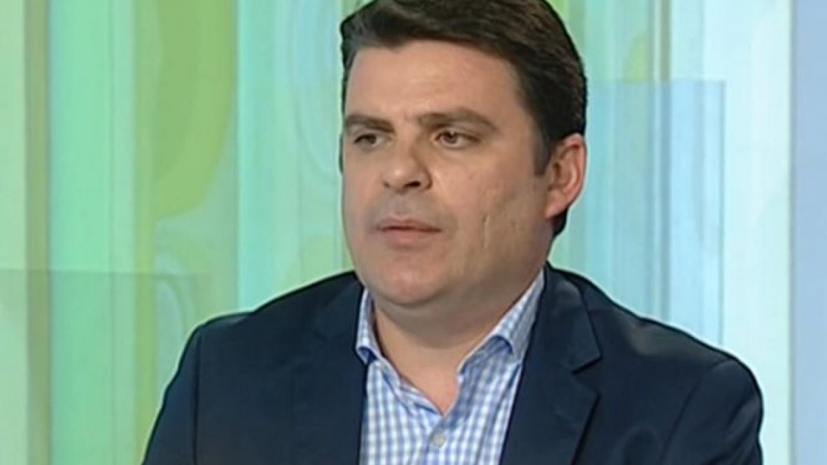 radu tudor in partidul lui traian basescu e o practica cu bani negri exista denunturi