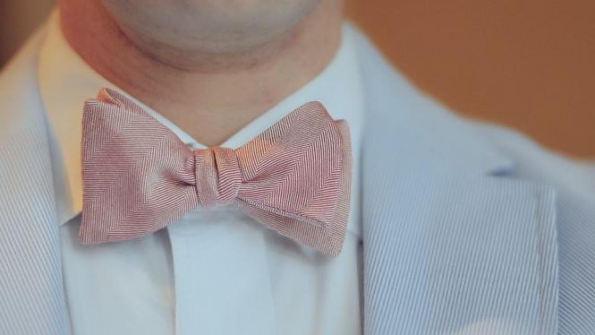 un fost primar al bucurestiului debuteaza in comedii cine e edilul