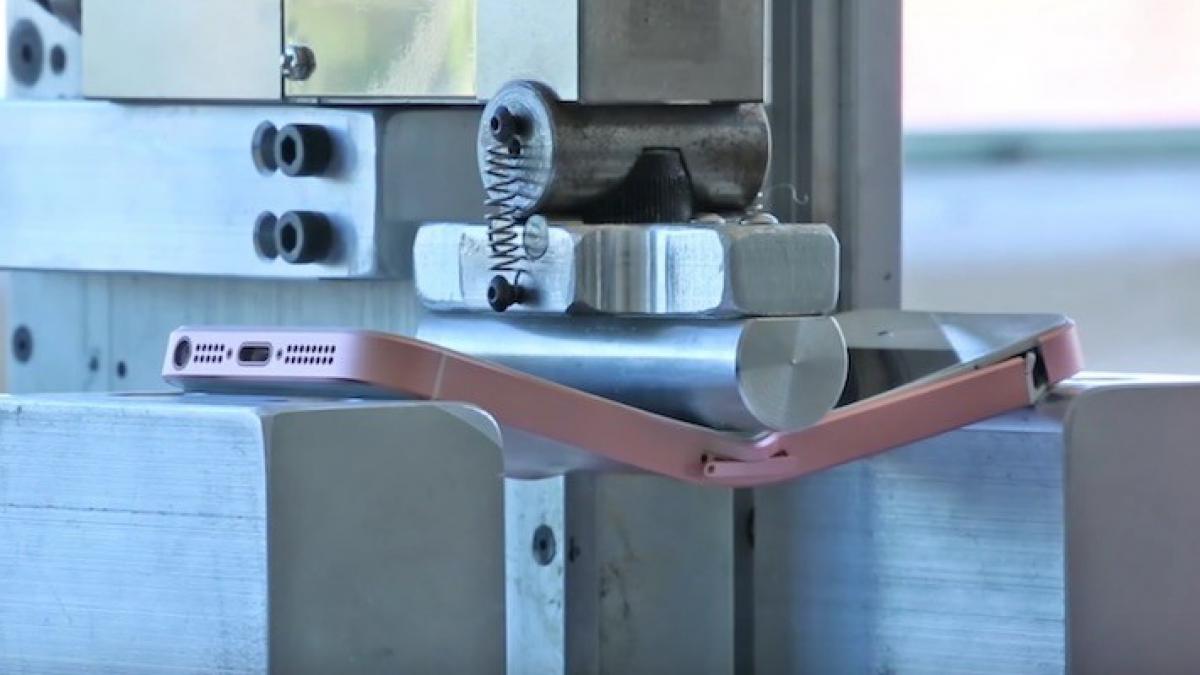 iphone se mai fragil decat celelalte telefoane apple