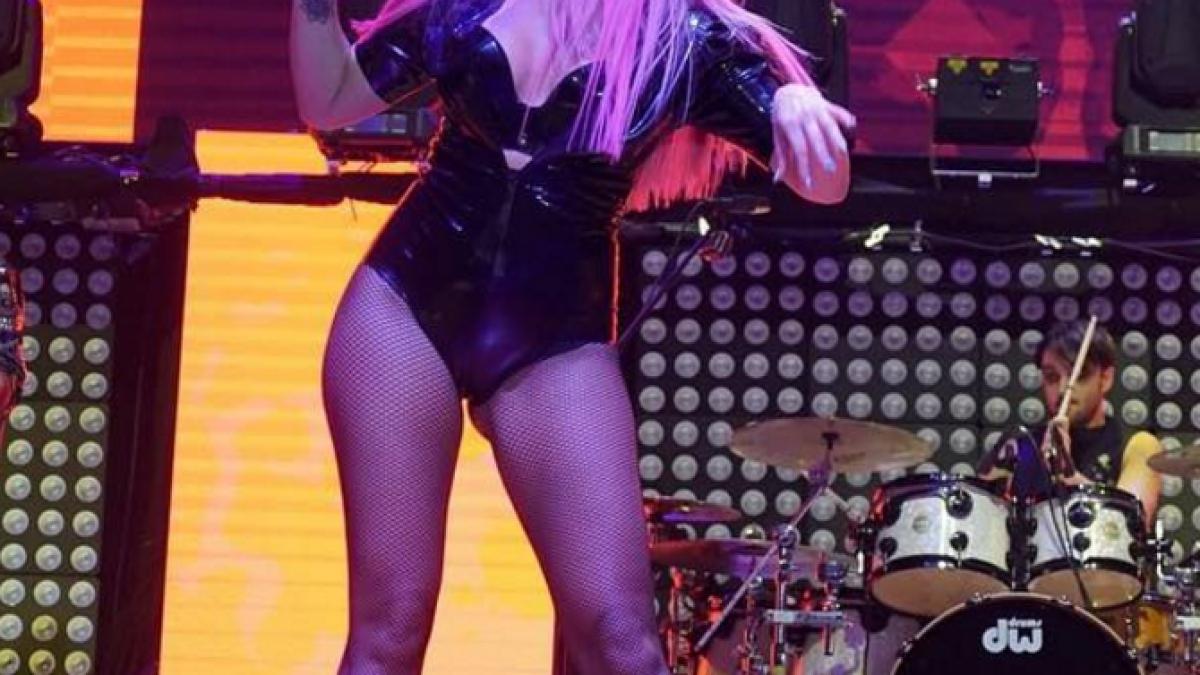 n a mai suportat sa fie facuta plinuta va e dor de mine slaba luati cu paine fotografia soc