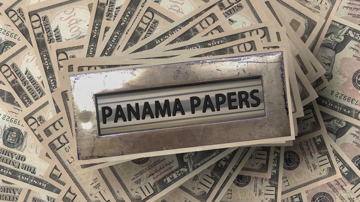 lovitura de teatru in scandalul panama papers