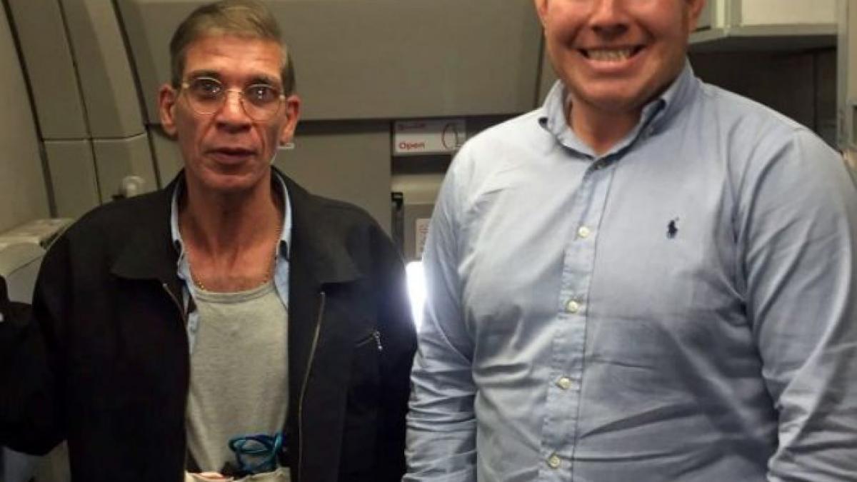 secretul ostaticului din avionul egiptean care si a facut poze cu atacatorul