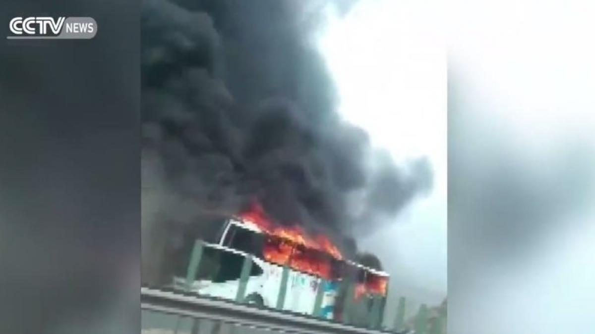 autobuz pasageri foc scene china