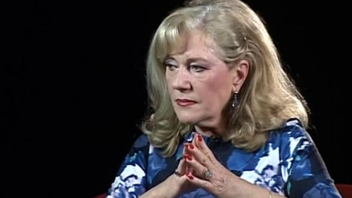 cantareata stela enache a trecut prin momente cumplite am aflat ca tatal meu este mort in romania