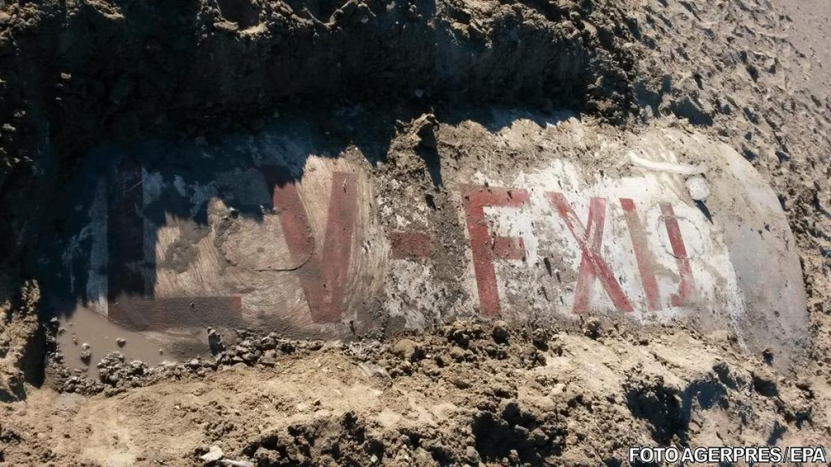 epava unui avion cu patru schelete la bord a fost descoperit pe fundul unui lac din argentina