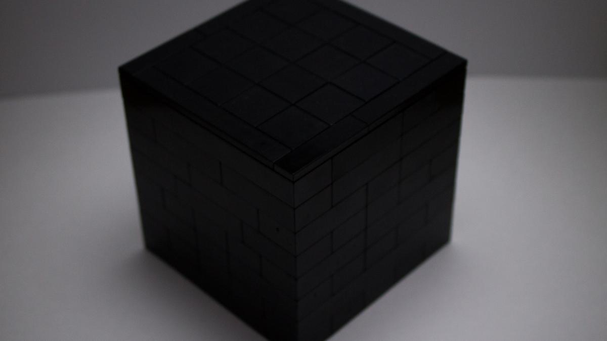 black cube se apara