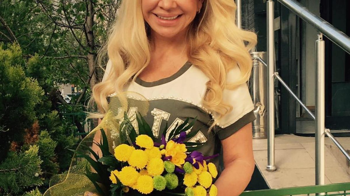 o celebra prezentatoare tv la un pas de moarte dupa ce s a rasturnat cu masina