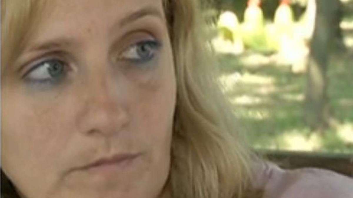 drama fiicei unui mare actor femeia este batuta si amenintata de sot si se teme pentru ea si pentru