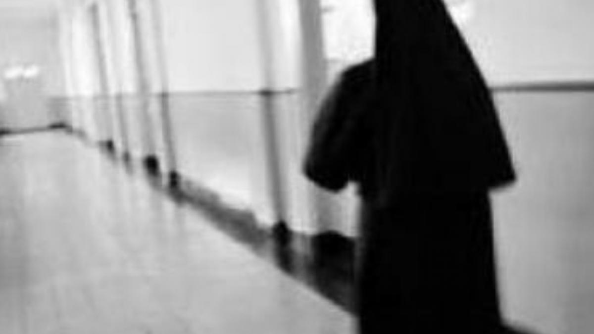 maica mina evazionista