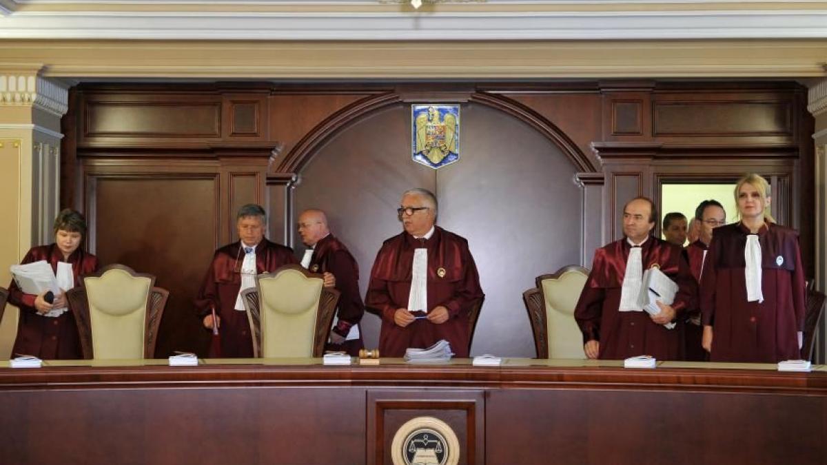 alegerea primarilor intr un singur tur merge la curtea constitutionala