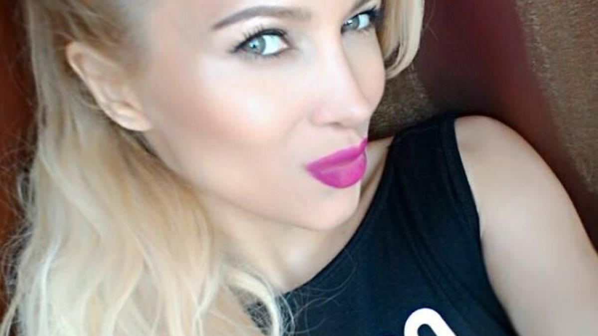 lora a recunoscut in sfarsit de ce are buzele marite