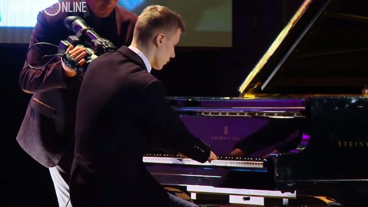 alexey romanov pianist