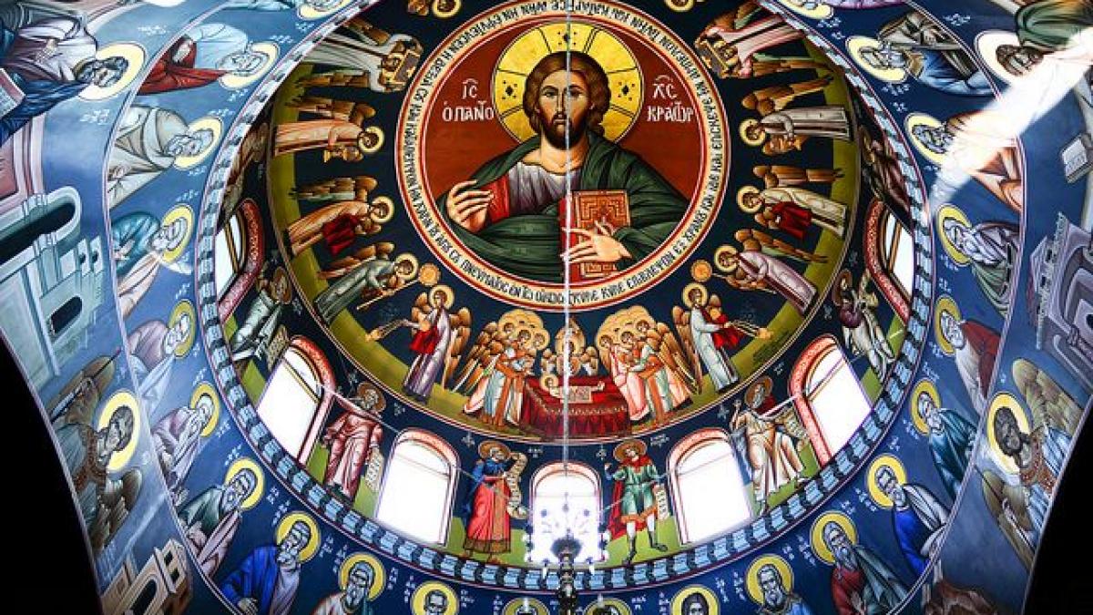 crestinii ortodocsi il praznuiesc astazi pe sfantul cuvios ioan de la lavra veche