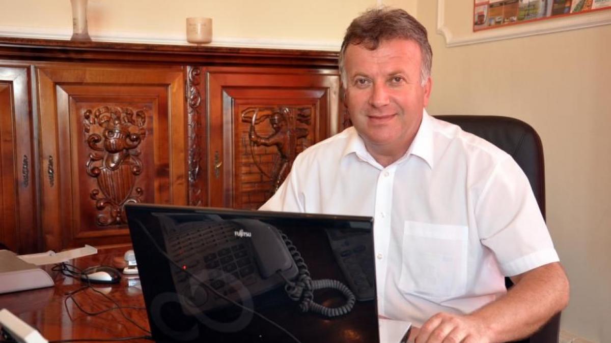 ce facea presedintele cj sibiu in timpul perchezitiilor de la sediul institutiei